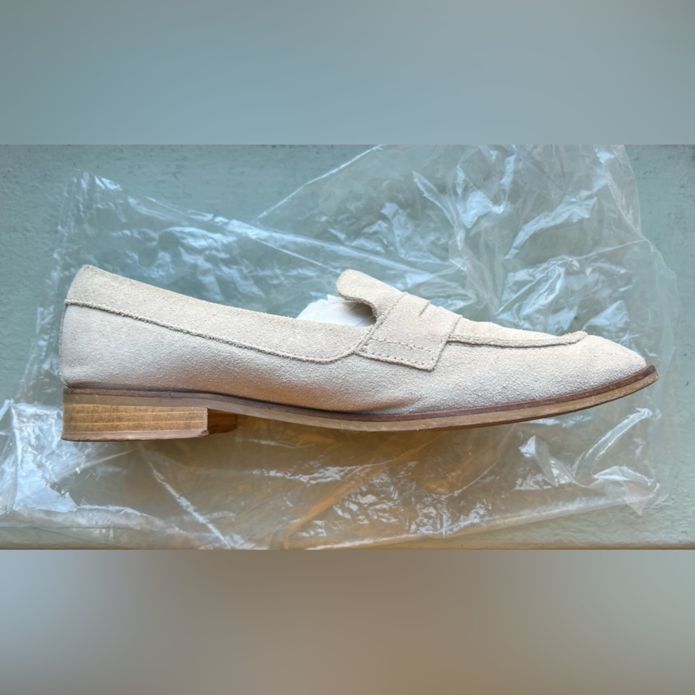 Everlane cream loafers